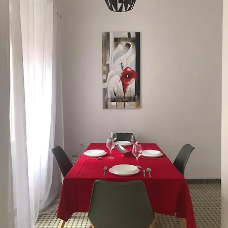 Beautiful Appartment In The Heart Of Alicante Exterior photo